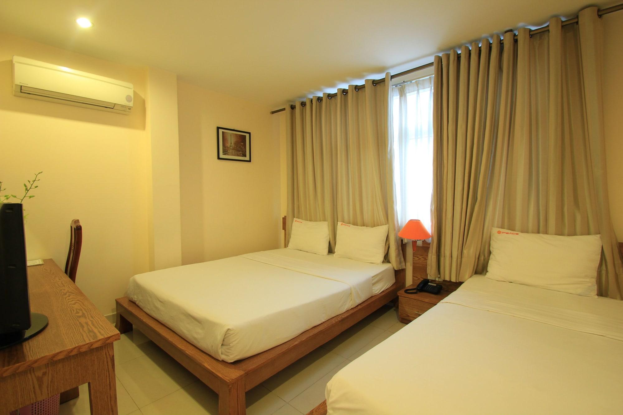 Ipeace Hotel - Bui Vien Walking Street Cidade de Ho Chi Minh Exterior foto