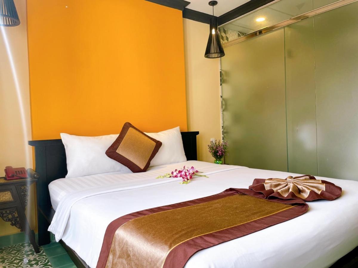 Ipeace Hotel - Bui Vien Walking Street Cidade de Ho Chi Minh Exterior foto