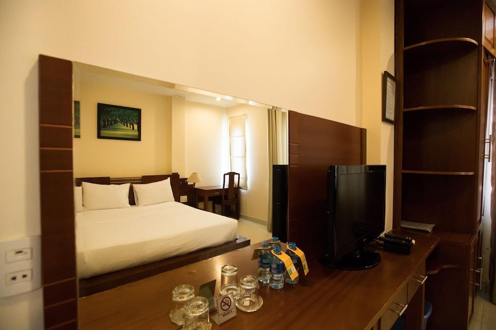 Ipeace Hotel - Bui Vien Walking Street Cidade de Ho Chi Minh Exterior foto