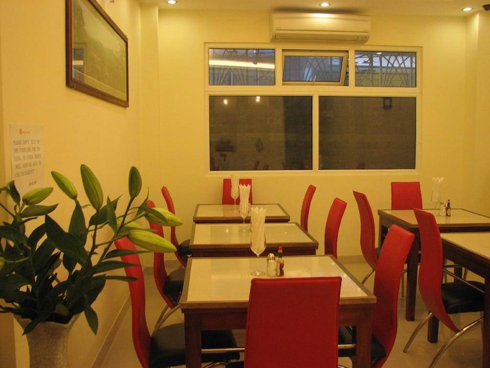 Ipeace Hotel - Bui Vien Walking Street Cidade de Ho Chi Minh Exterior foto