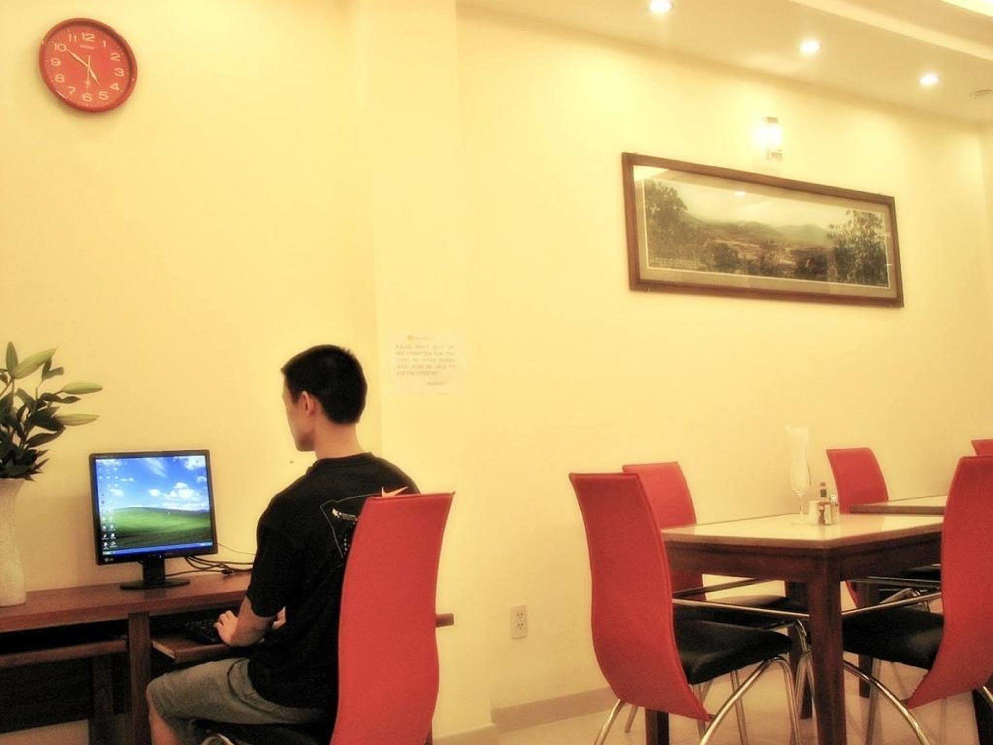 Ipeace Hotel - Bui Vien Walking Street Cidade de Ho Chi Minh Exterior foto