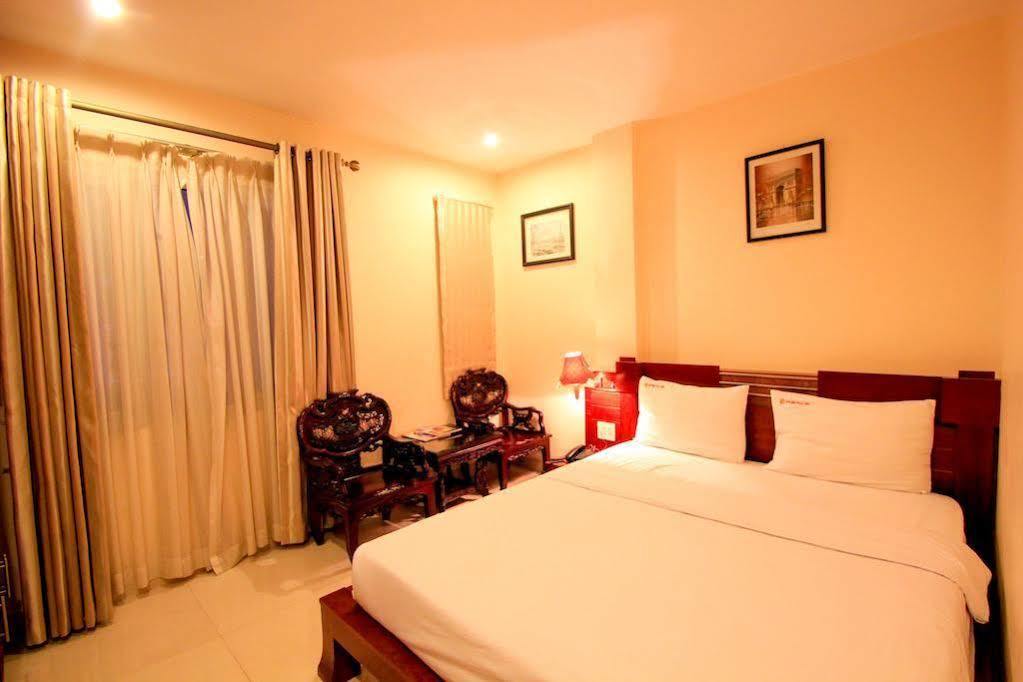 Ipeace Hotel - Bui Vien Walking Street Cidade de Ho Chi Minh Exterior foto